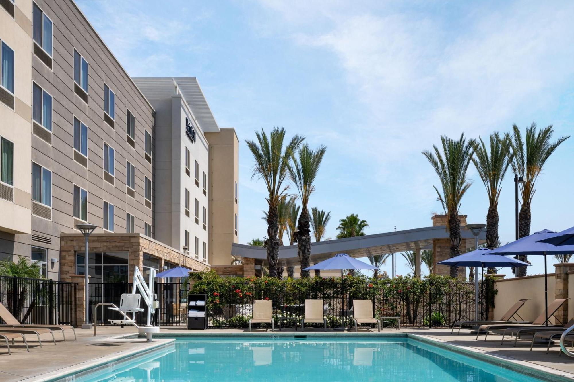 Hotel Fairfield & By Marriott Orange County