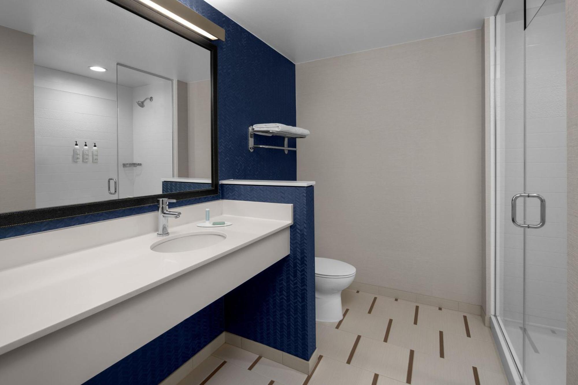 Hotel Fairfield & By Marriott Orange County 3*